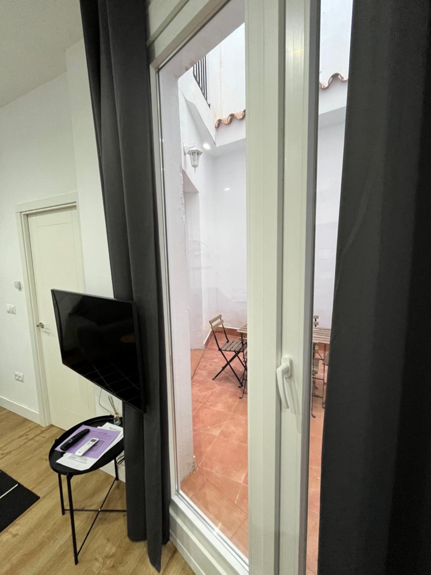 Premium Marmoles Apartments Малага Экстерьер фото