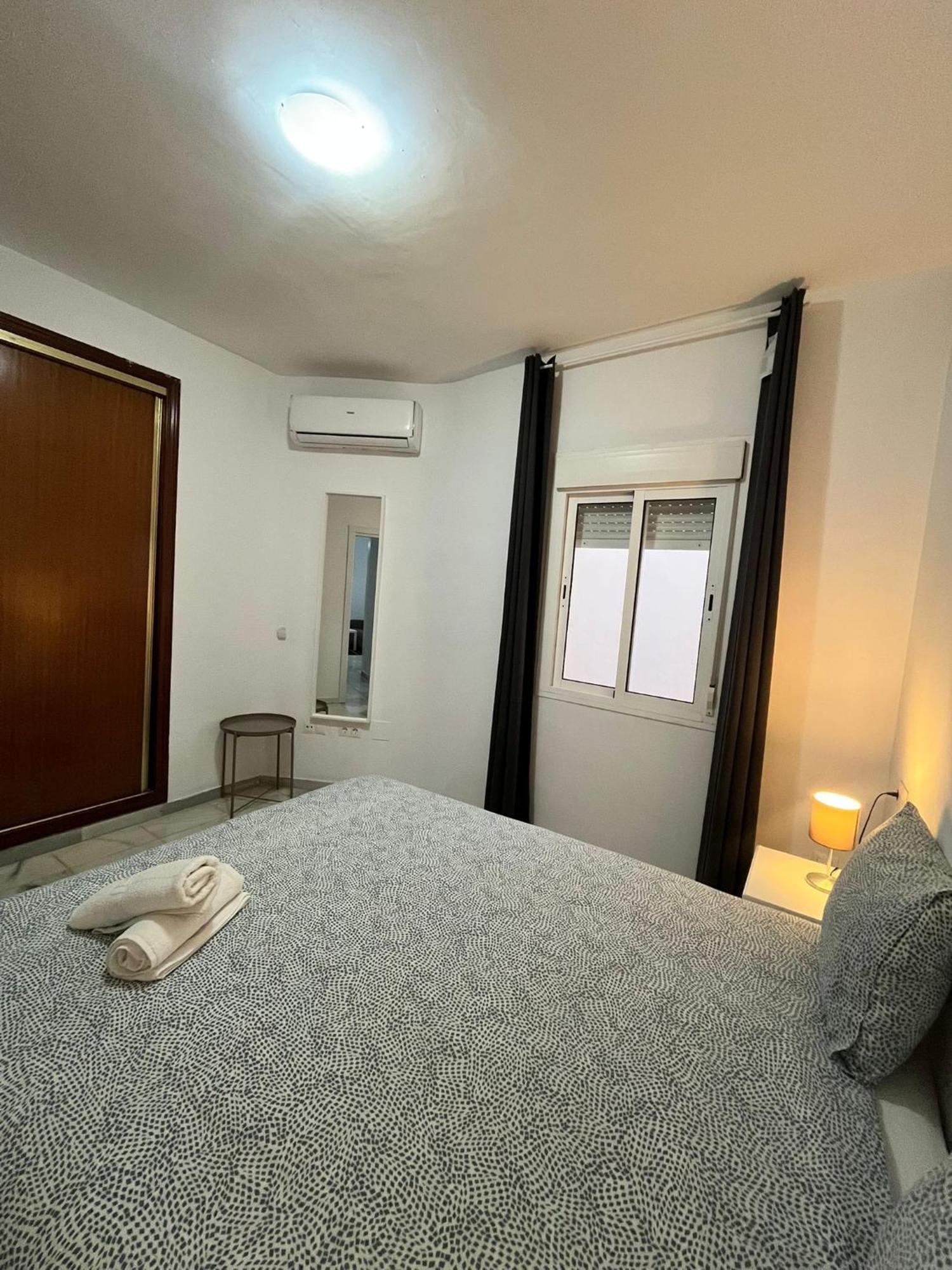 Premium Marmoles Apartments Малага Экстерьер фото