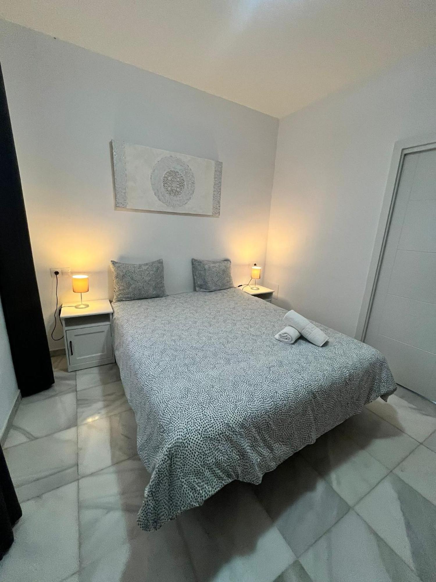 Premium Marmoles Apartments Малага Экстерьер фото